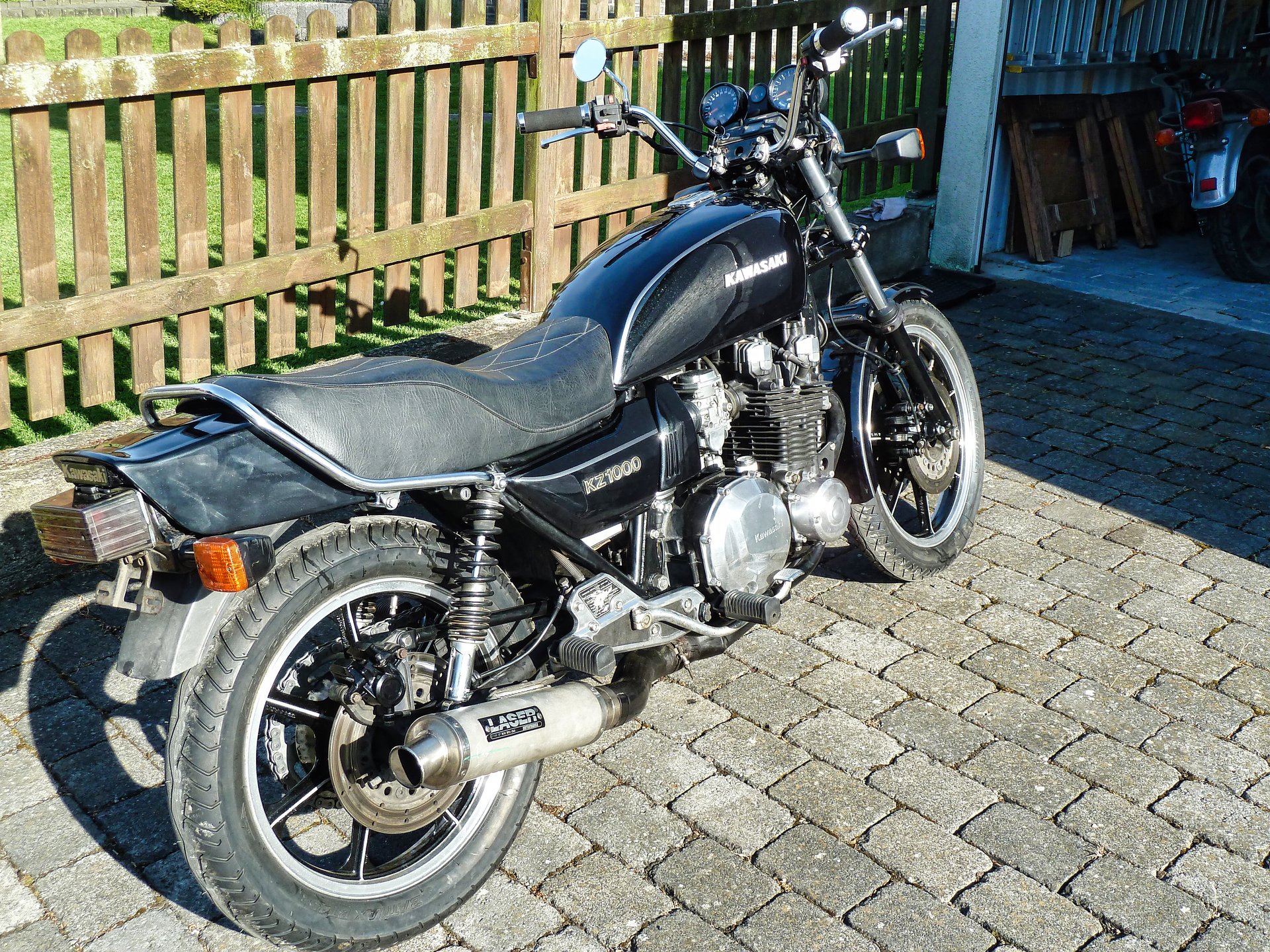 Kawasaki Z1000 J2